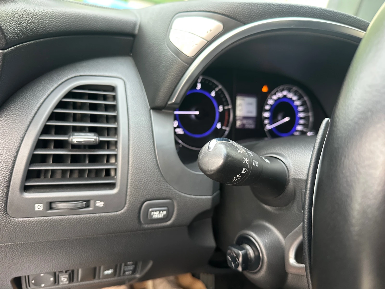 Infiniti QX70 3.0d 4�4 Full ������ 160�.��. | Mobile.bg � ����������� 14