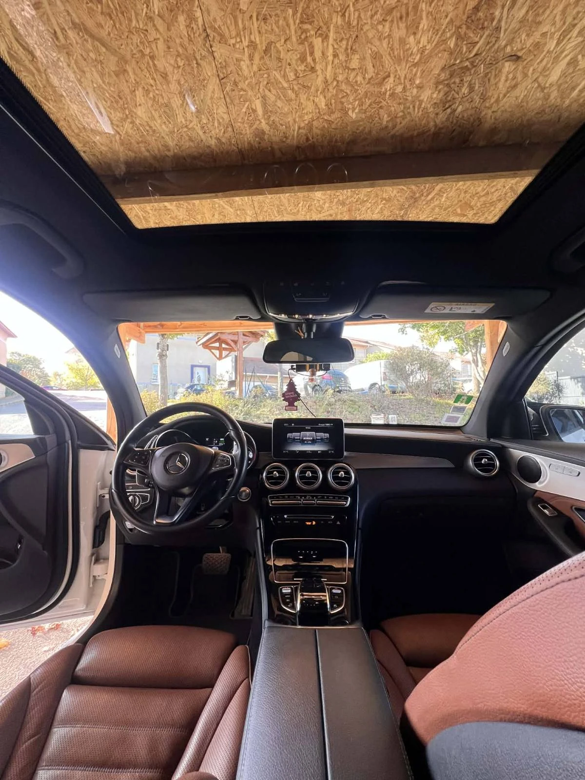 Mercedes-Benz GLC 350  - изображение 9