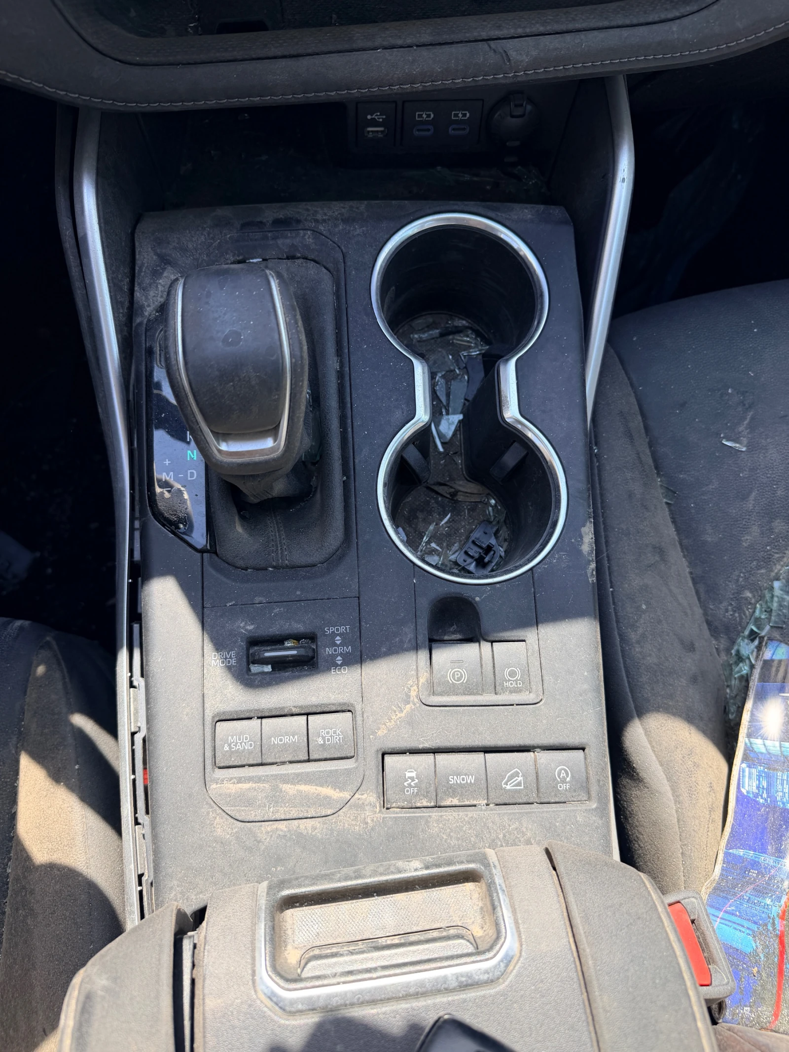 Toyota Highlander 3.5 VVTI, снимка 11 - Автомобили и джипове - 54313592