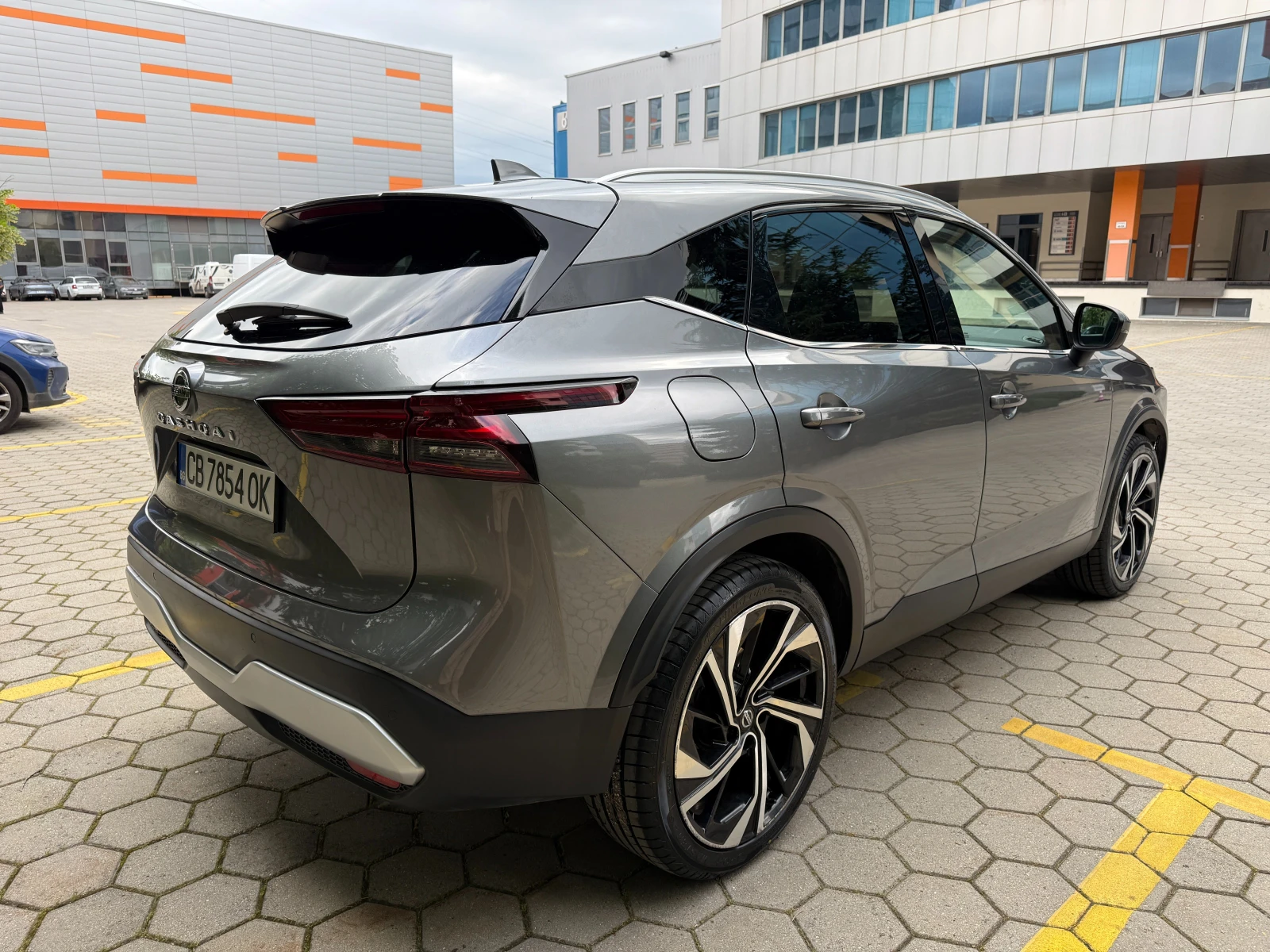 Nissan Qashqai * TEKNA+ * MASSAGE* FULL, снимка 4 - Автомобили и джипове - 54893752