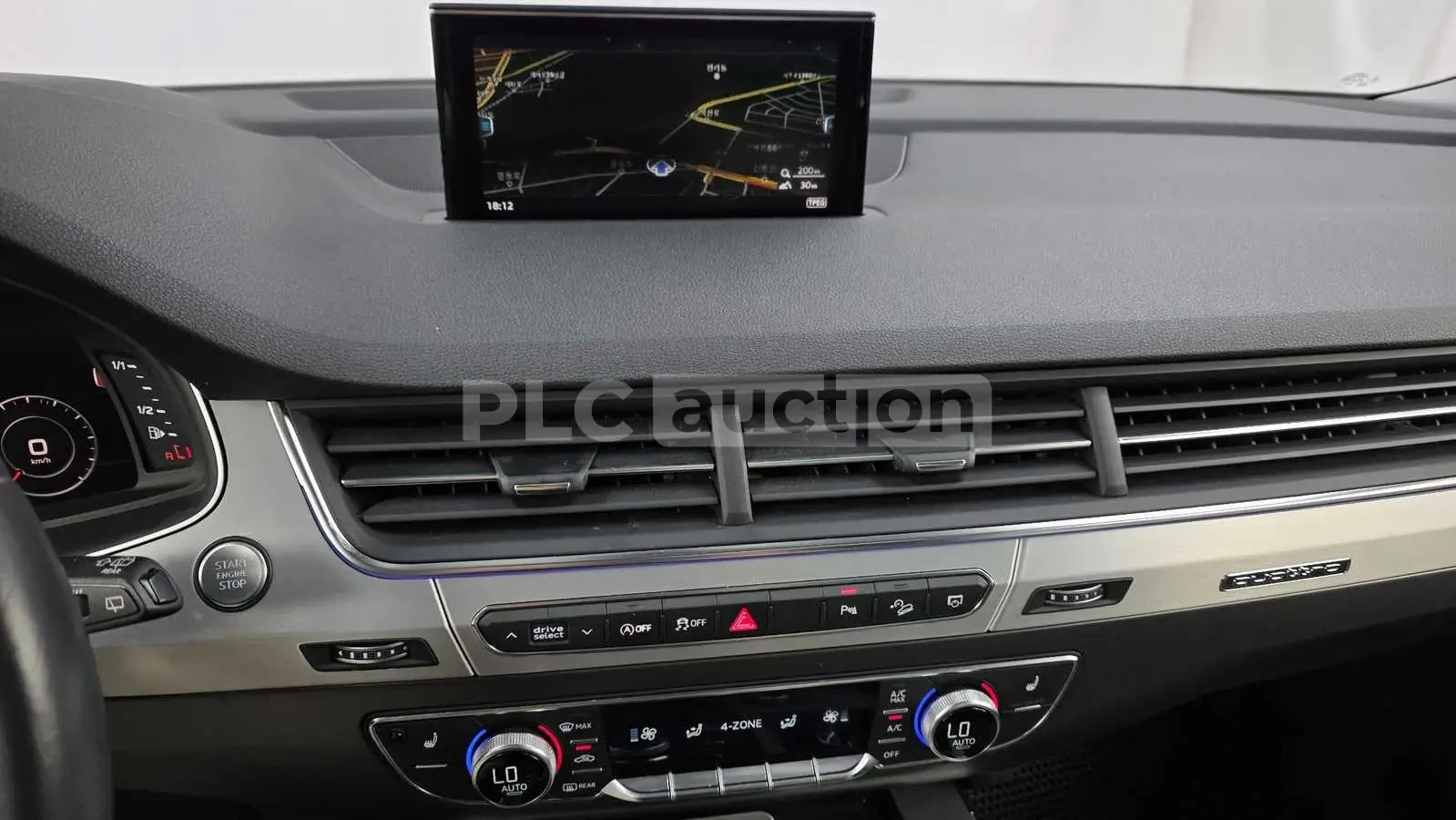 Audi Q7 PRESTIGE !УНИКАТ! #ПЪЛНО ОБОРУДВАНЕ# !ПАНОРАМА/360, снимка 12 - Автомобили и джипове - 55065977
