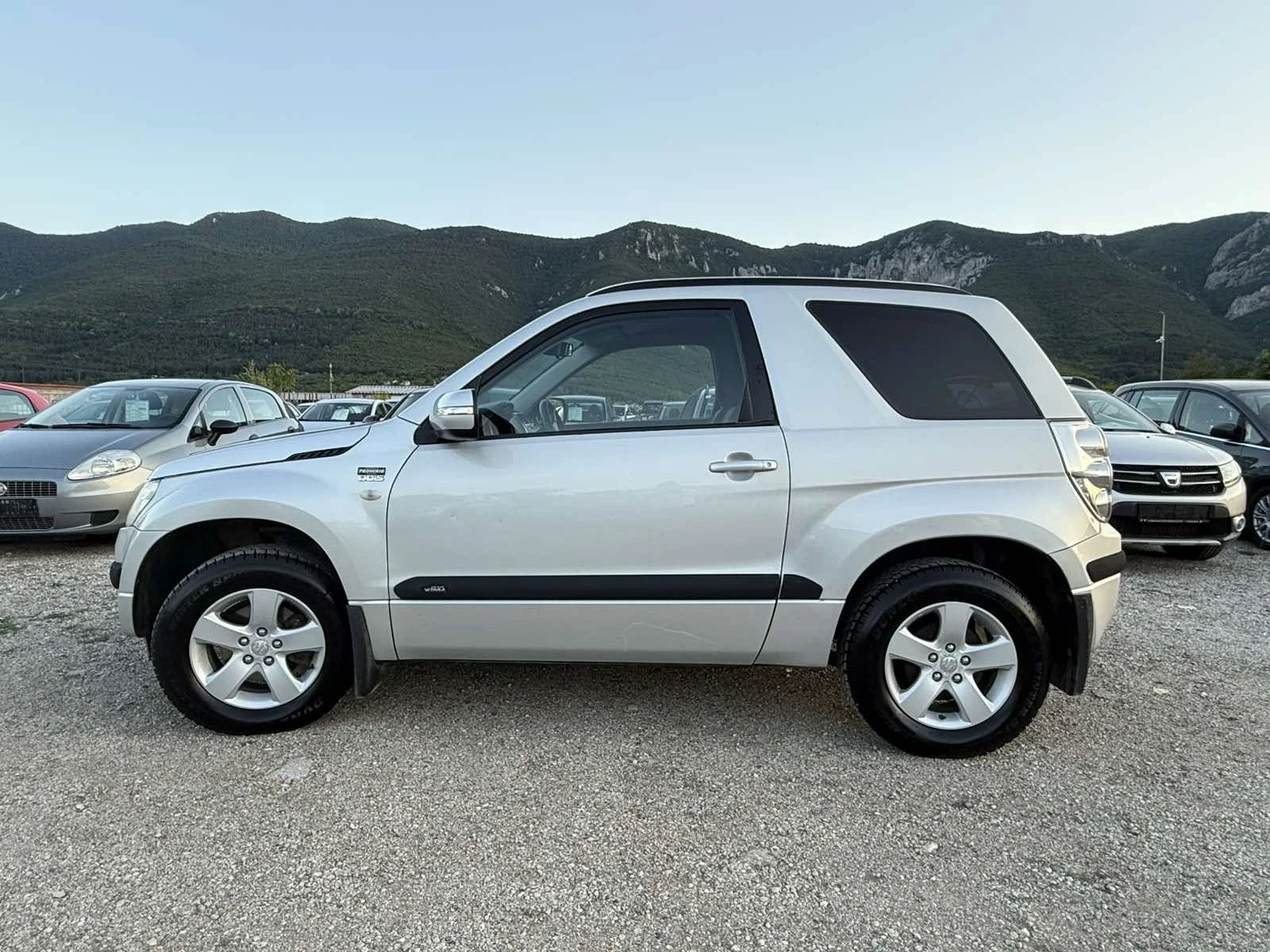 Suzuki Grand vitara 1.9 DDIS , снимка 7 - Автомобили и джипове - 55287148