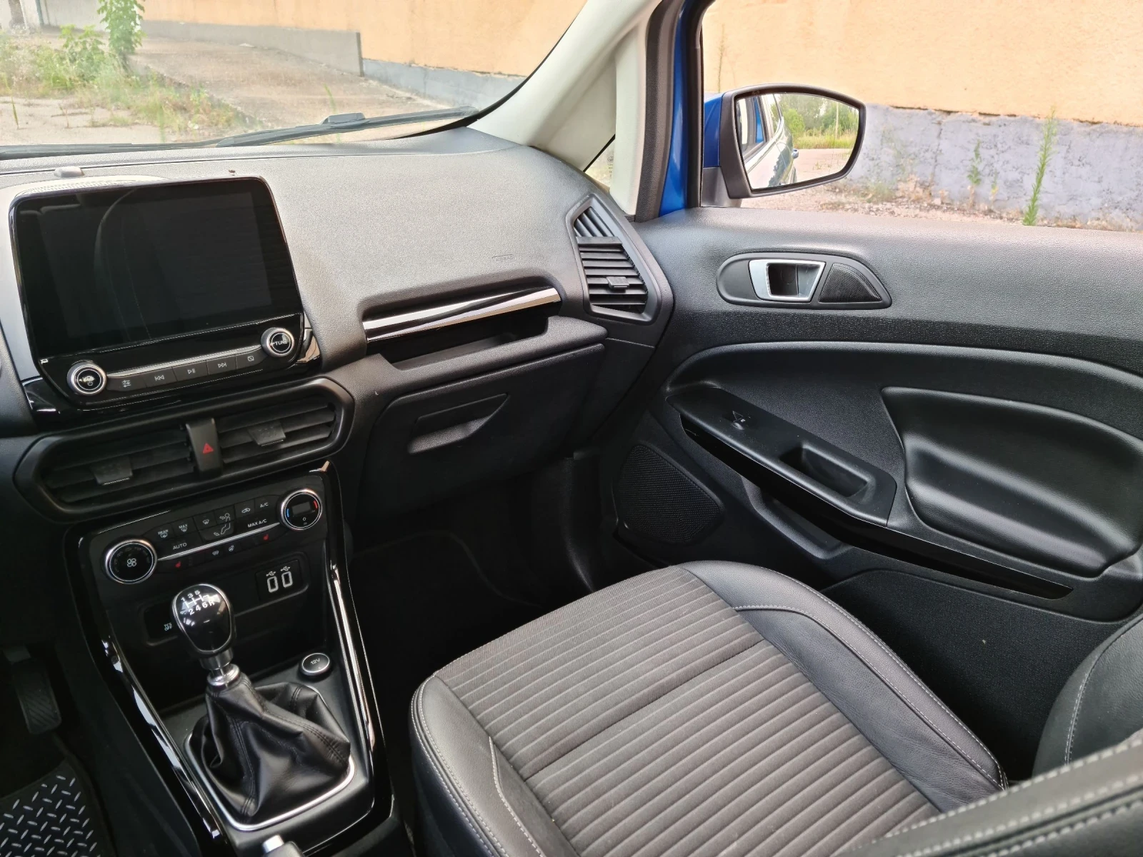 Ford EcoSport /кожа/нави/камера, снимка 12 - Автомобили и джипове - 55317634