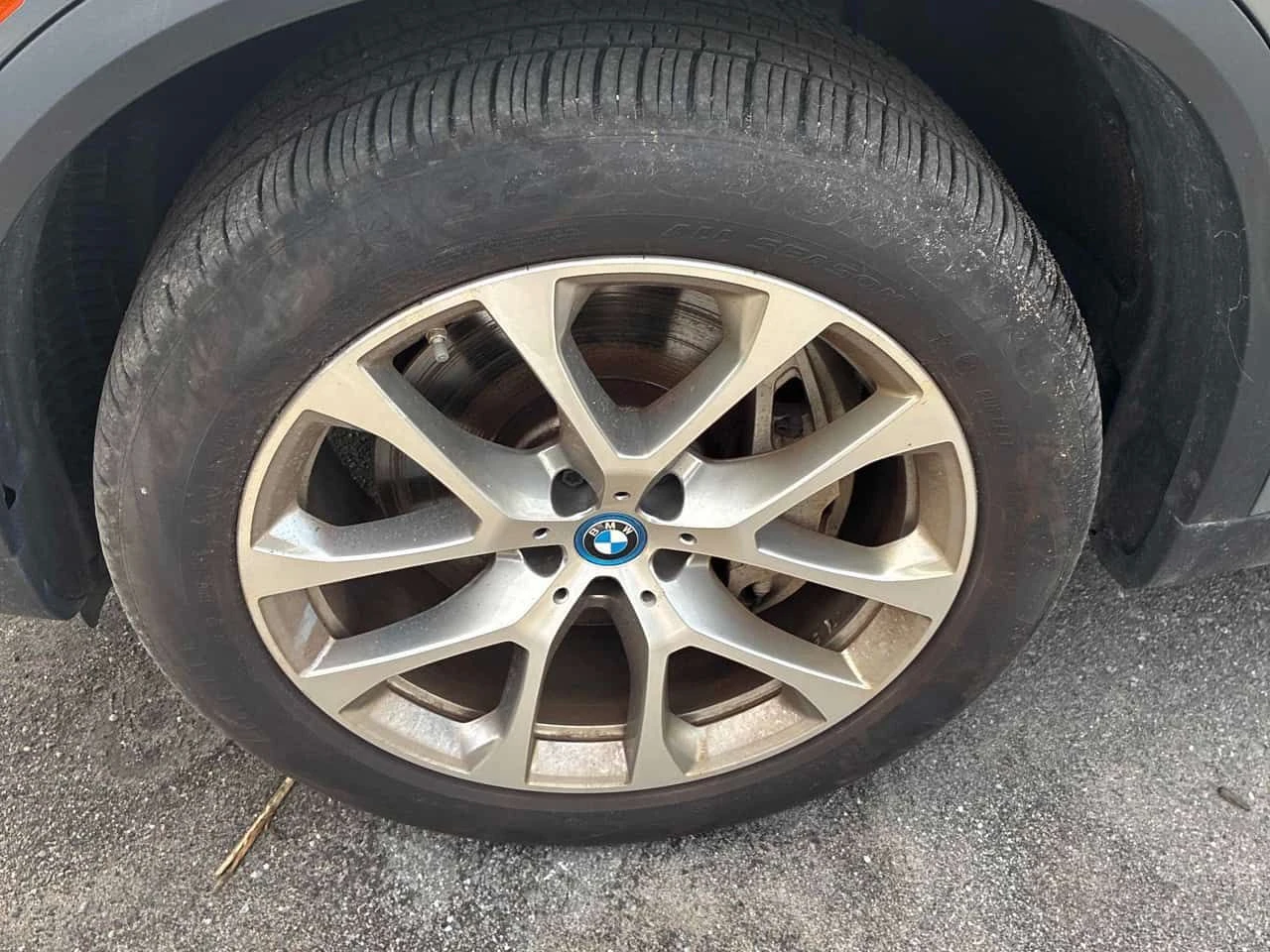 BMW X5 xDrive50e | CARFAX | АВТОКРЕДИТ БЕЗ ПЪРВОНАЧАЛНА , снимка 7 - Автомобили и джипове - 55470550