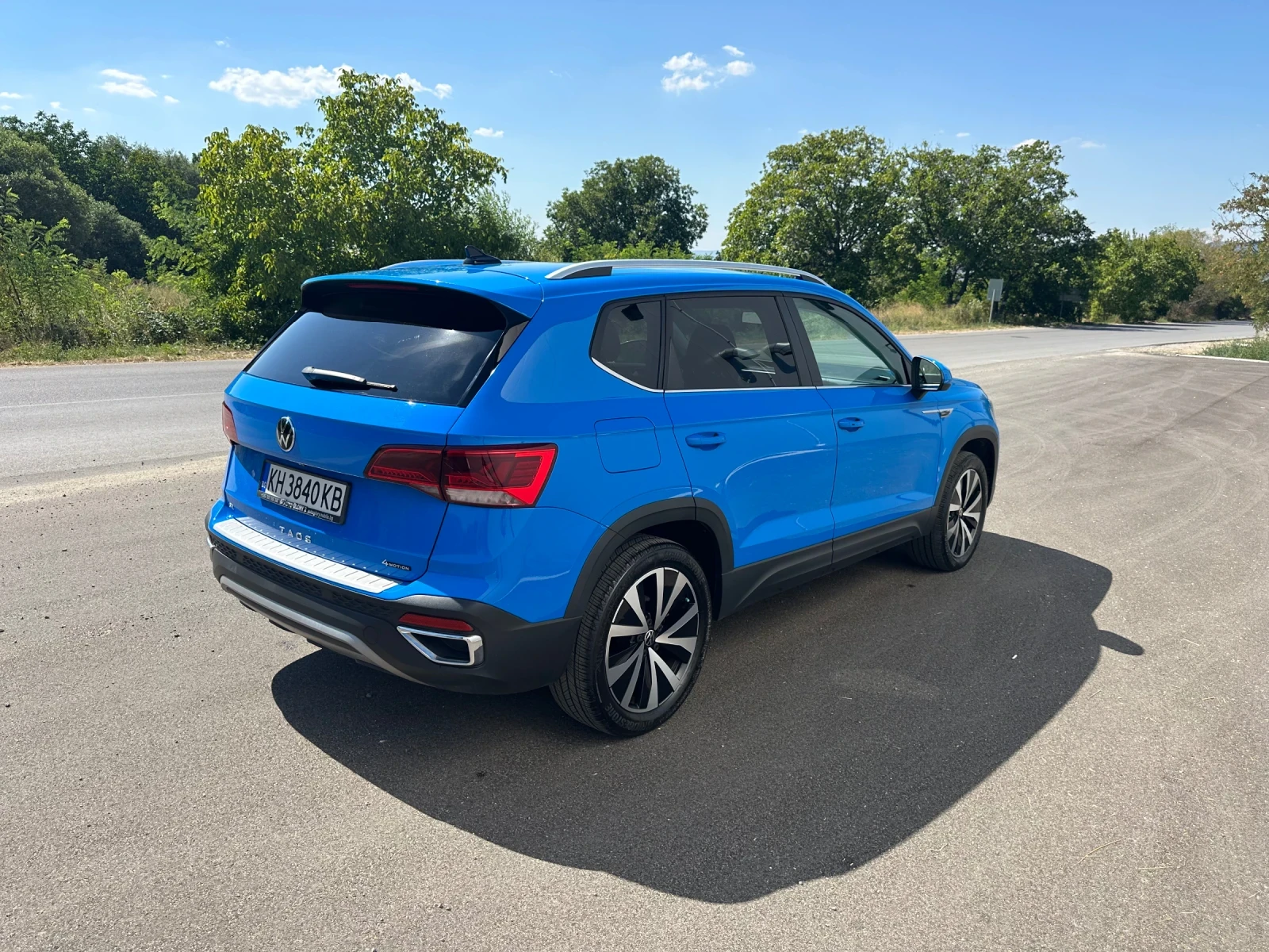 VW Taos Comfortline/Keyless/НАЛИЧЕН, снимка 5 - Автомобили и джипове - 55627923