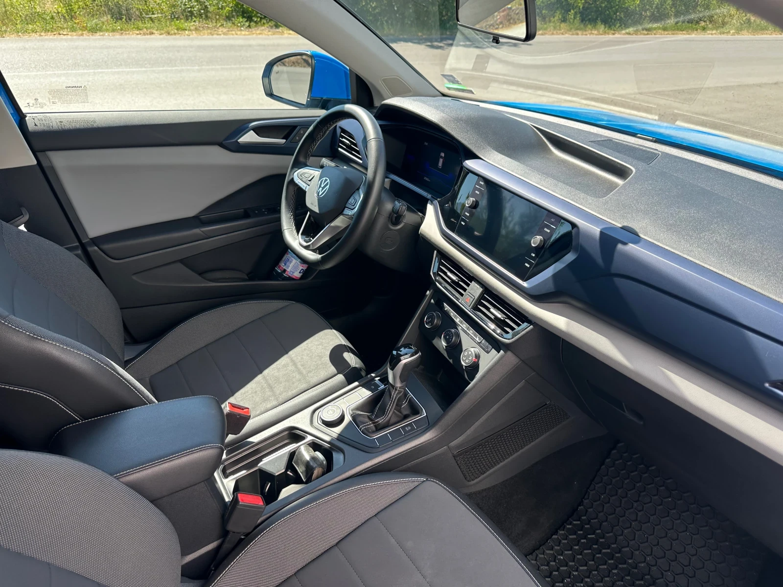 VW Taos Comfortline/Keyless/НАЛИЧЕН, снимка 9 - Автомобили и джипове - 55627923