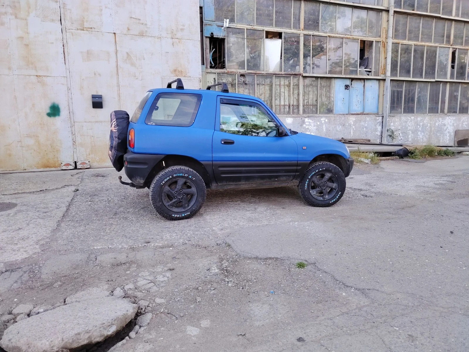 Toyota Rav4 2000 бензин, снимка 6 - Автомобили и джипове - 55629923