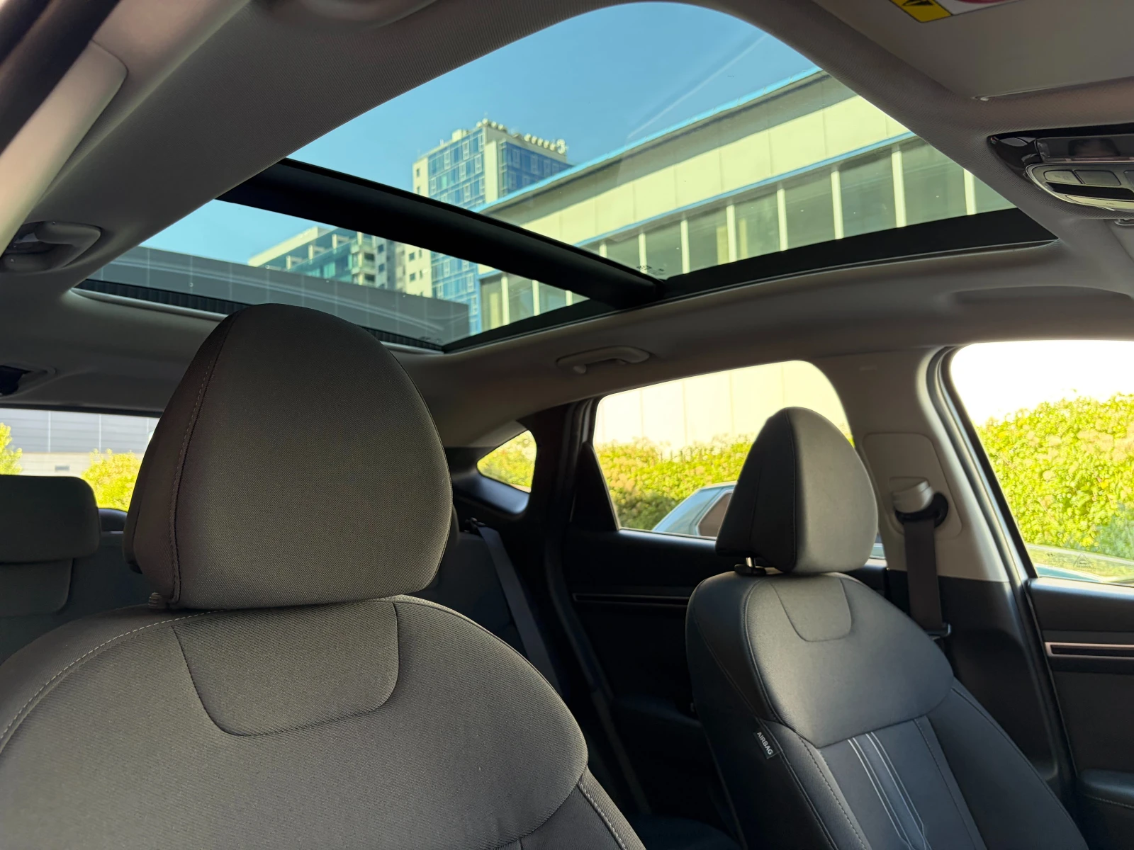 Hyundai Tucson 1.6 CRDi Mild Hybrid- в Гаранция, снимка 16 - Автомобили и джипове - 55747829