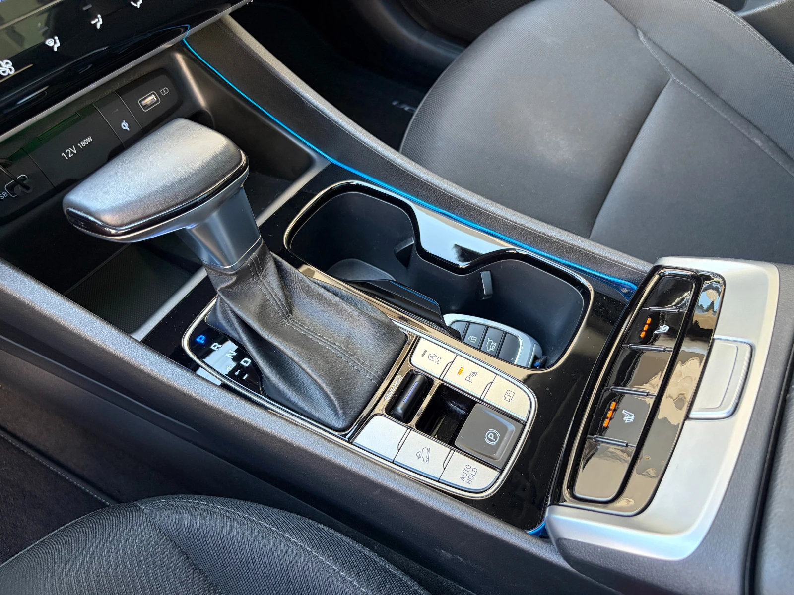 Hyundai Tucson 1.6 CRDi Mild Hybrid- в Гаранция, снимка 12 - Автомобили и джипове - 55747829
