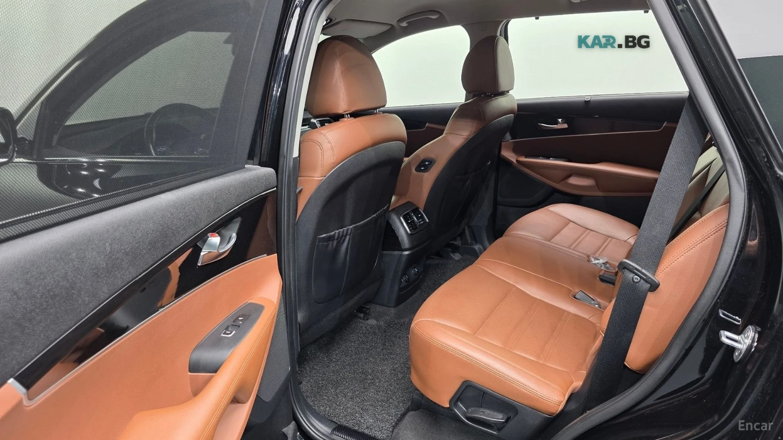 Kia Sorento 2.2d* 4WD* NOBLESSE* ПОДГРЕВ* ОБДУХВАНЕ* КОЖА* КАМ, снимка 12 - Автомобили и джипове - 55978713