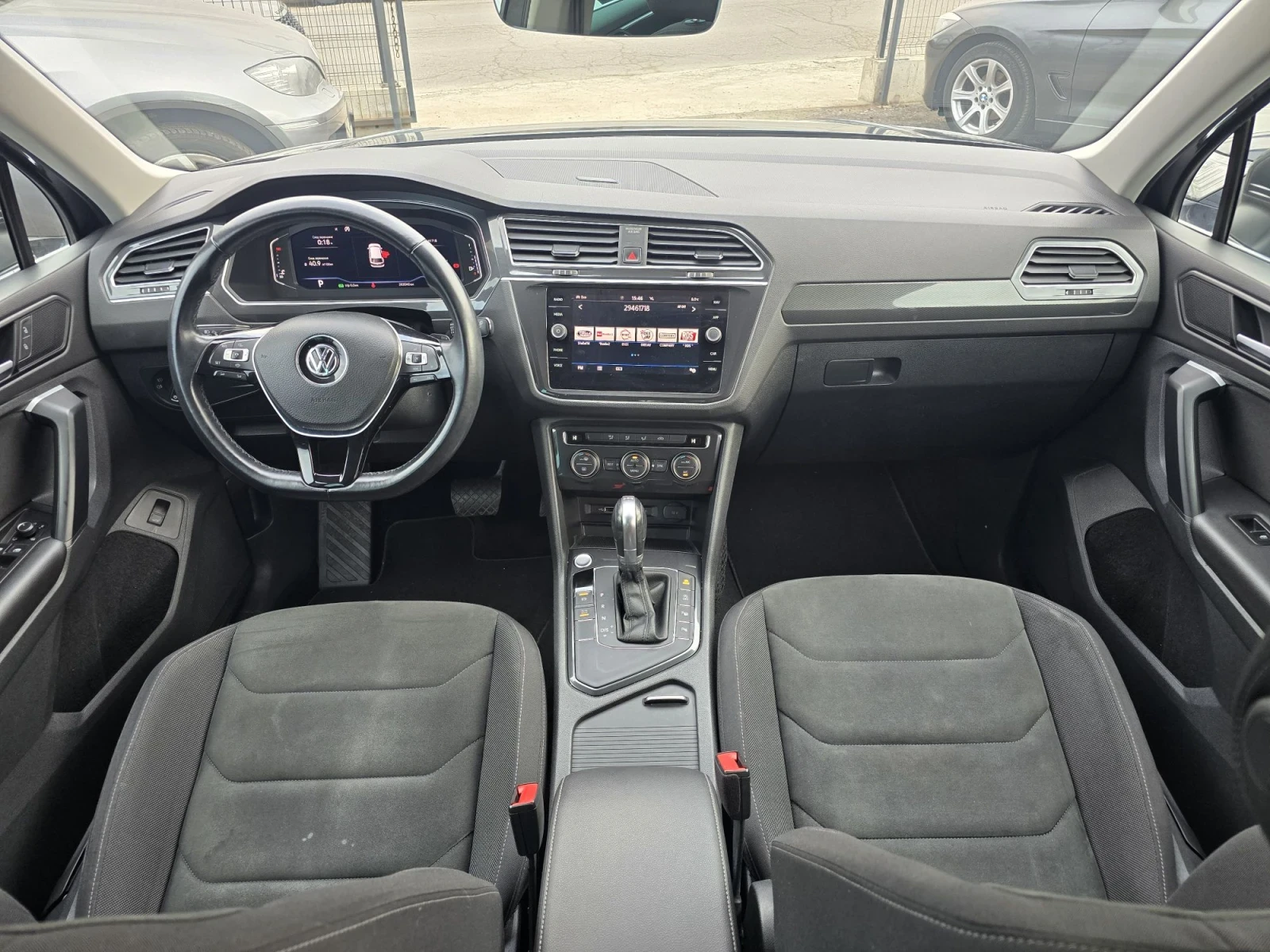 VW Tiguan R-LINE/DIGITAL/CAMERA, снимка 13 - Автомобили и джипове - 56671288