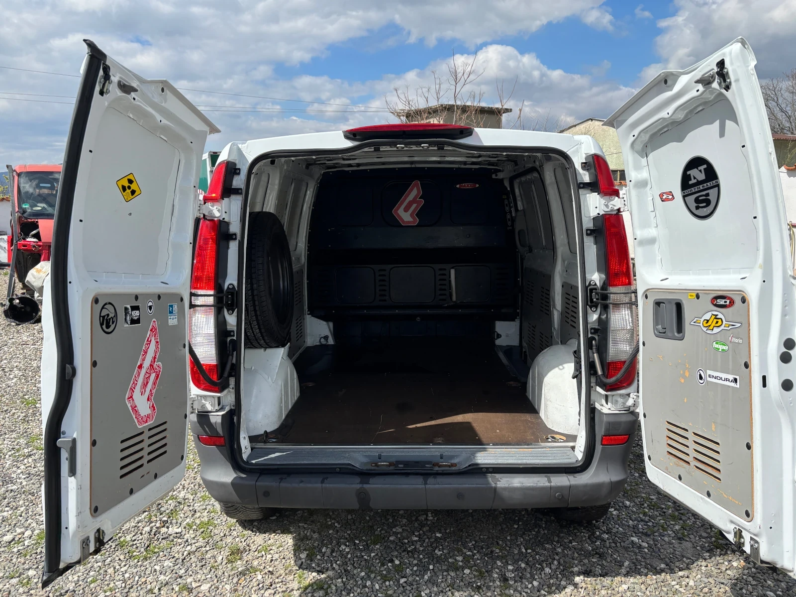 Mercedes-Benz Vito 115CDI КЛИМА, снимка 9 - Бусове и автобуси - 54155644