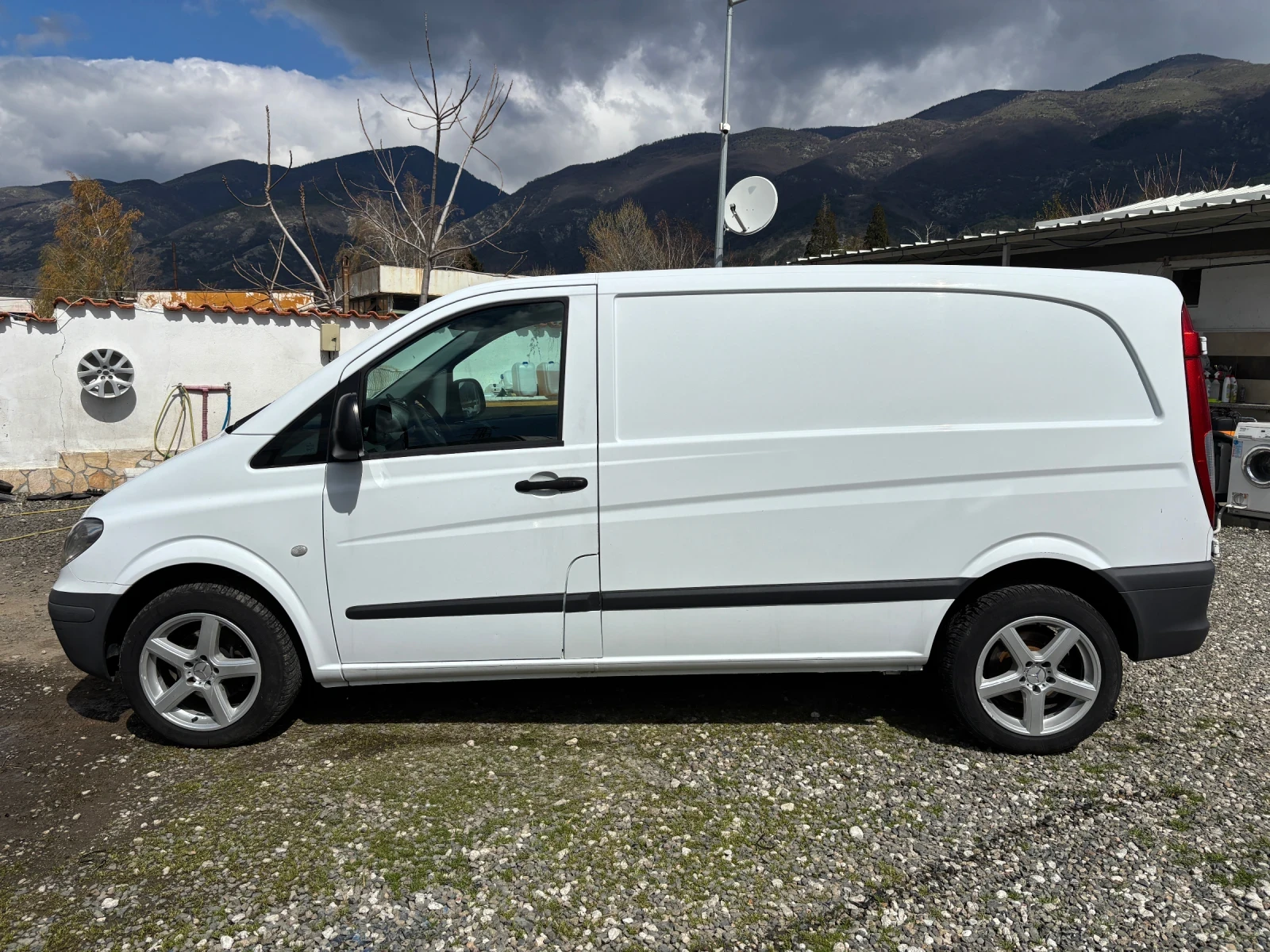 Mercedes-Benz Vito 115CDI КЛИМА, снимка 8 - Бусове и автобуси - 54155644