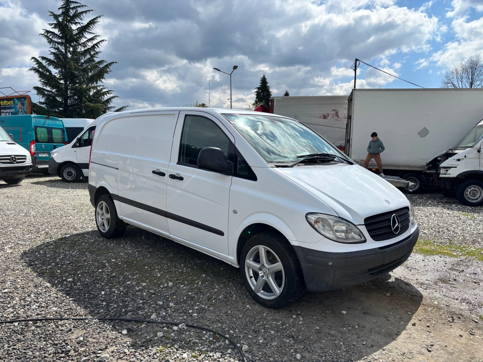 Mercedes-Benz Vito 115CDI КЛИМА, снимка 4 - Бусове и автобуси - 54155644