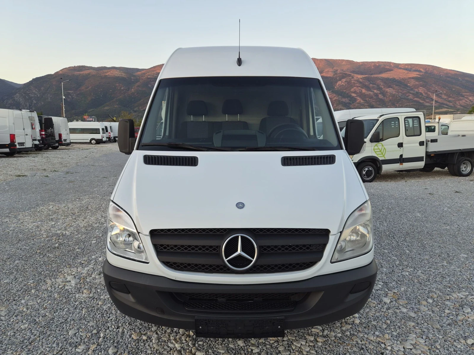 Mercedes-Benz Sprinter 316 CDI * Клима * L2H2, снимка 8 - Бусове и автобуси - 56121474