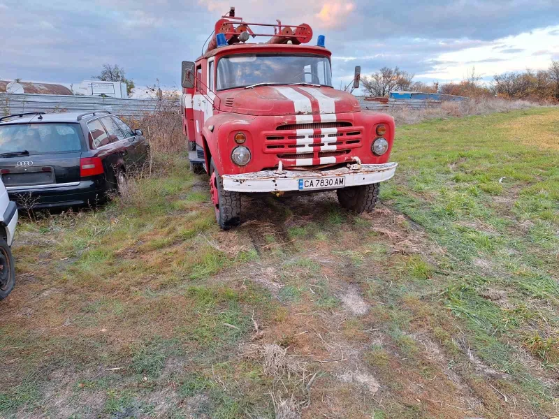 Zil 130 ПОЖАРЕН АВТОМОБИЛ на 27000 км., снимка 2 - Камиони - 47793242