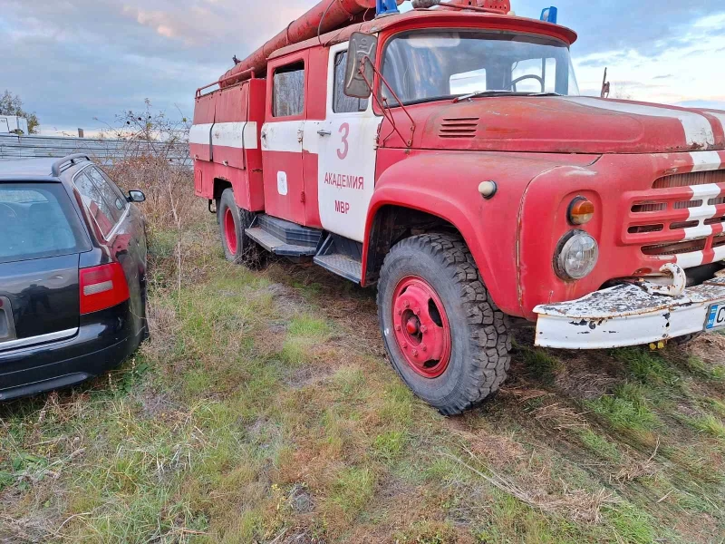 Zil 130 ПОЖАРЕН АВТОМОБИЛ на 27000 км., снимка 5 - Камиони - 47793242