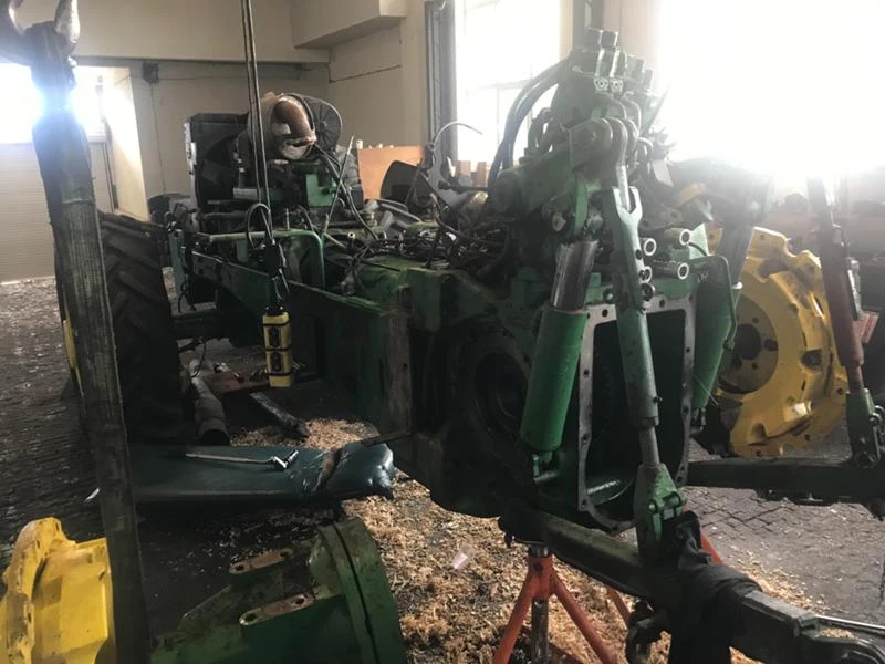 Трактор John Deere 7800 НА ЧАСТИ POWER QUAD, снимка 5 - Селскостопанска техника - 28087221