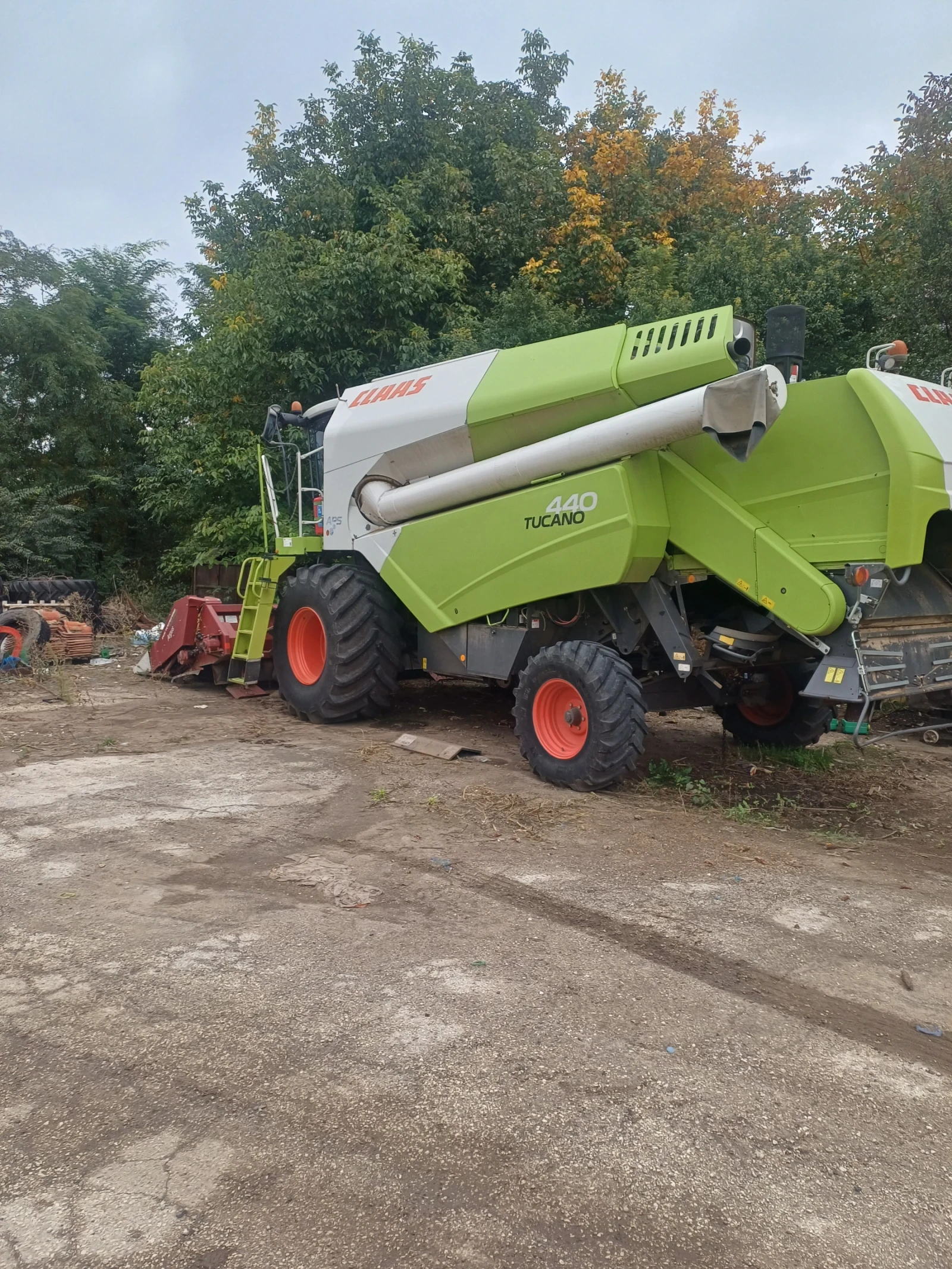 Комбайн Claas Tucano 440 - изображение 2