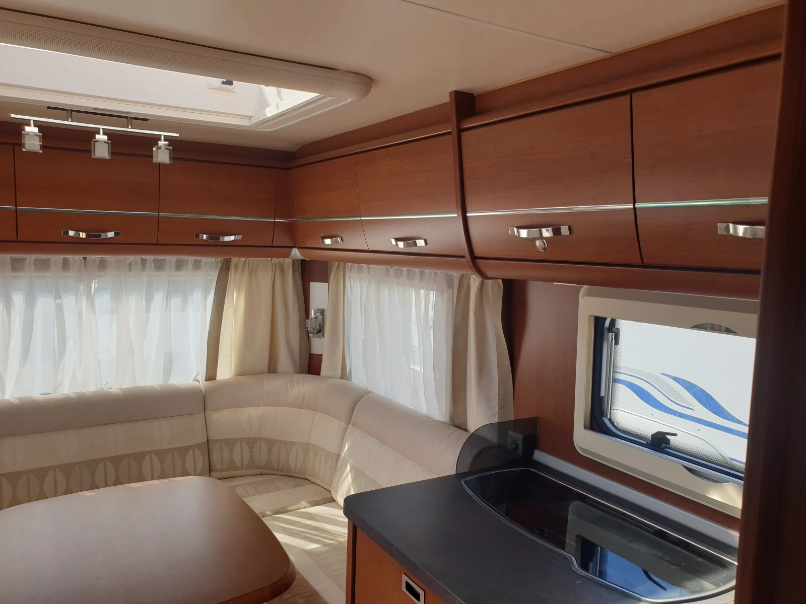 Каравана Knaus 450 SUDWIND EXCLUSIVE - изображение 8