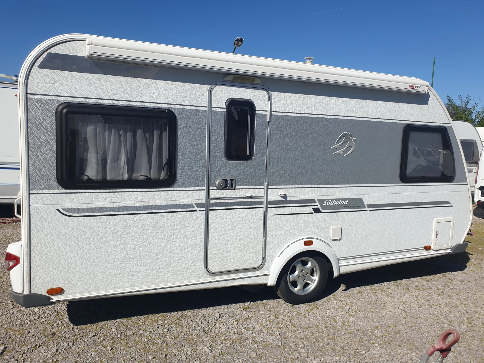 Каравана Knaus 450 SUDWIND EXCLUSIVE - изображение 3