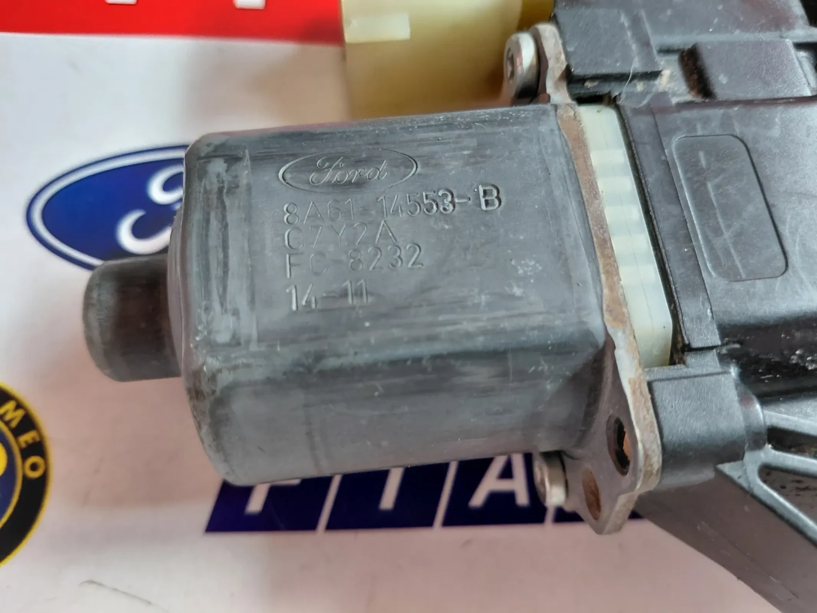 8A61-14553-B Моторче стъклоповдигач за предна дясна врата FORD FIESTA VI 8A6114553B 0130822619, снимка 2 - Части - 54942845