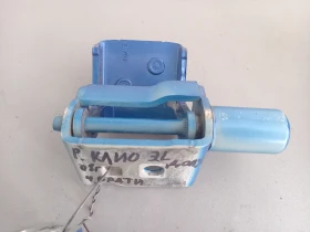 Панта врата задна лява долна Рено Клио (с)