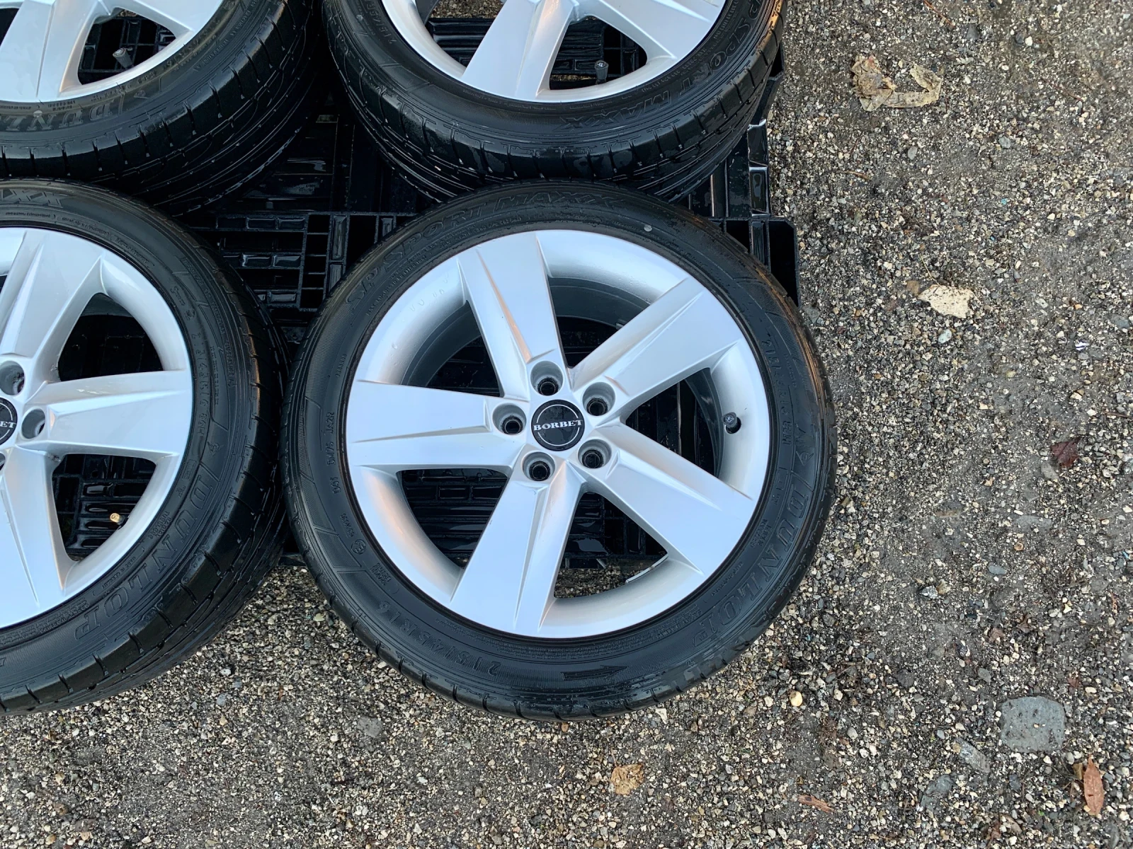    215/45R16  Skoda Fabia | Mobile.bg   4