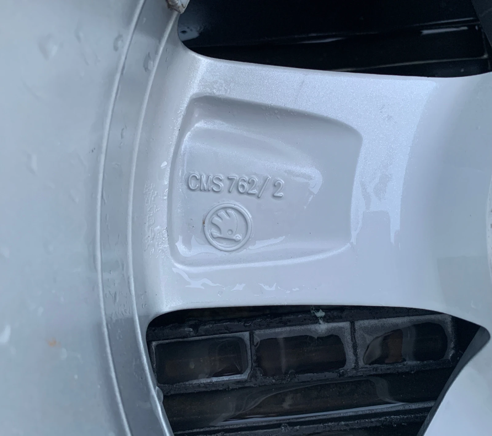    215/45R16  Skoda Fabia | Mobile.bg   15