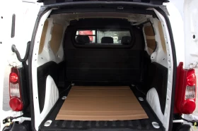 Peugeot Partner 1.6 BlueHdi Автоматик, снимка 14