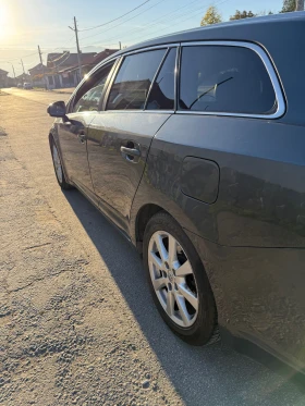Toyota Avensis 2.2 D4D, снимка 2