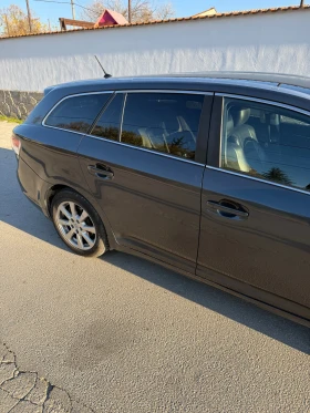 Toyota Avensis 2.2 D4D, снимка 6