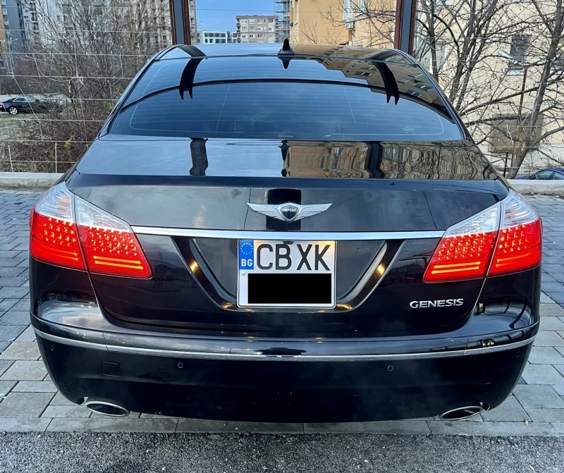 Hyundai Genesis, снимка 12 - Автомобили и джипове - 47064421