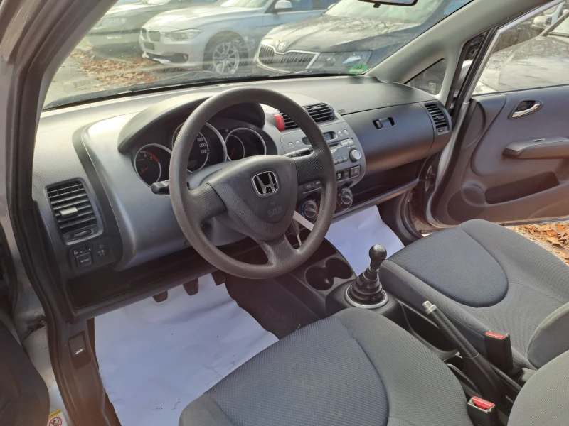 Honda Jazz, снимка 9 - Автомобили и джипове - 48218546