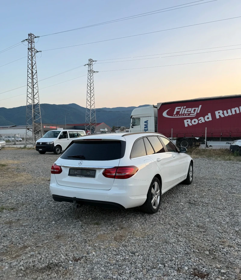Mercedes-Benz C 220 2.2 CDI, снимка 3 - Автомобили и джипове - 51909407