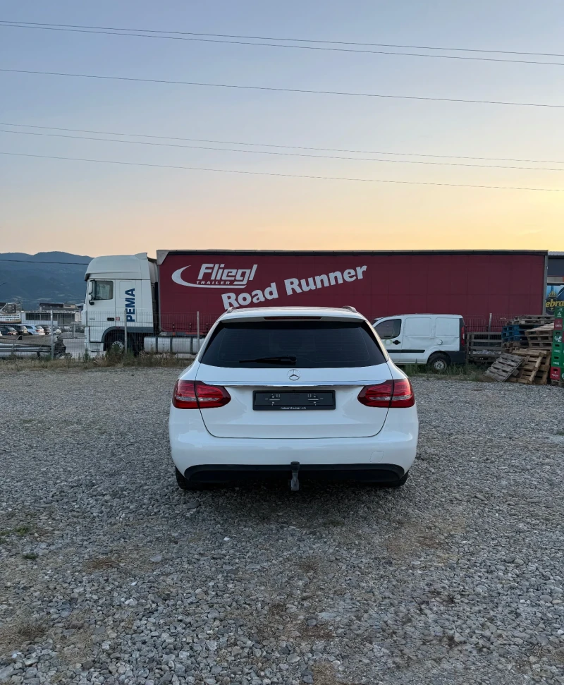 Mercedes-Benz C 220 2.2 CDI, снимка 4 - Автомобили и джипове - 51909407