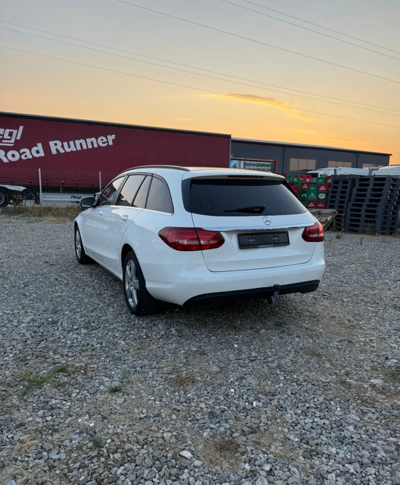 Mercedes-Benz C 220 2.2 CDI, снимка 5 - Автомобили и джипове - 51909407