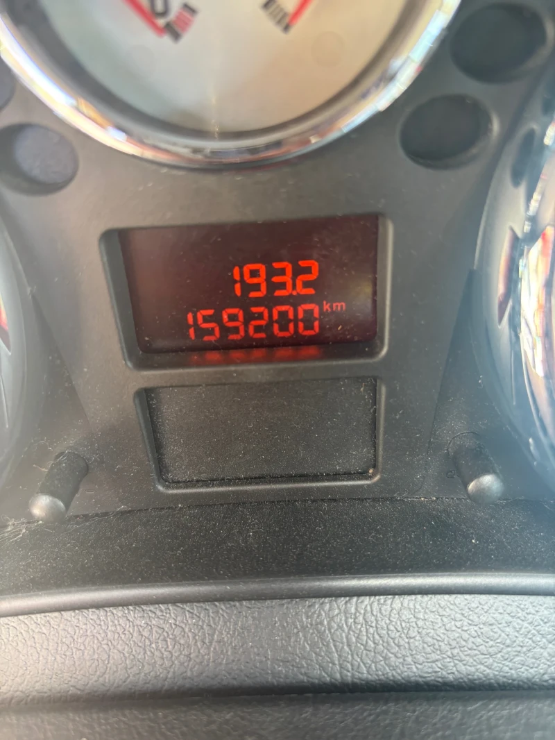 Peugeot 207, снимка 7 - Автомобили и джипове - 52058034