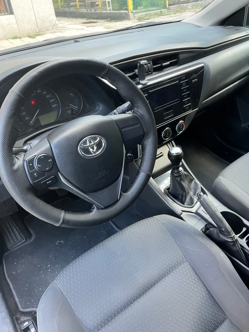 Toyota Corolla 1.4 90, снимка 3 - Автомобили и джипове - 52401072