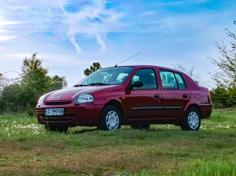 Renault Clio, снимка 2 - Автомобили и джипове - 52641151