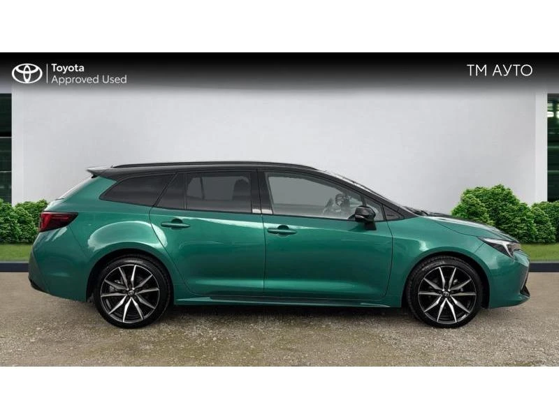 Toyota Corolla TS 1.8HSD GR SPORT, снимка 17 - Автомобили и джипове - 53001371