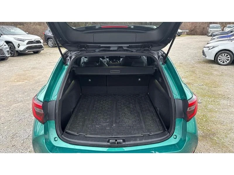 Toyota Corolla TS 1.8HSD GR SPORT, снимка 10 - Автомобили и джипове - 53001371