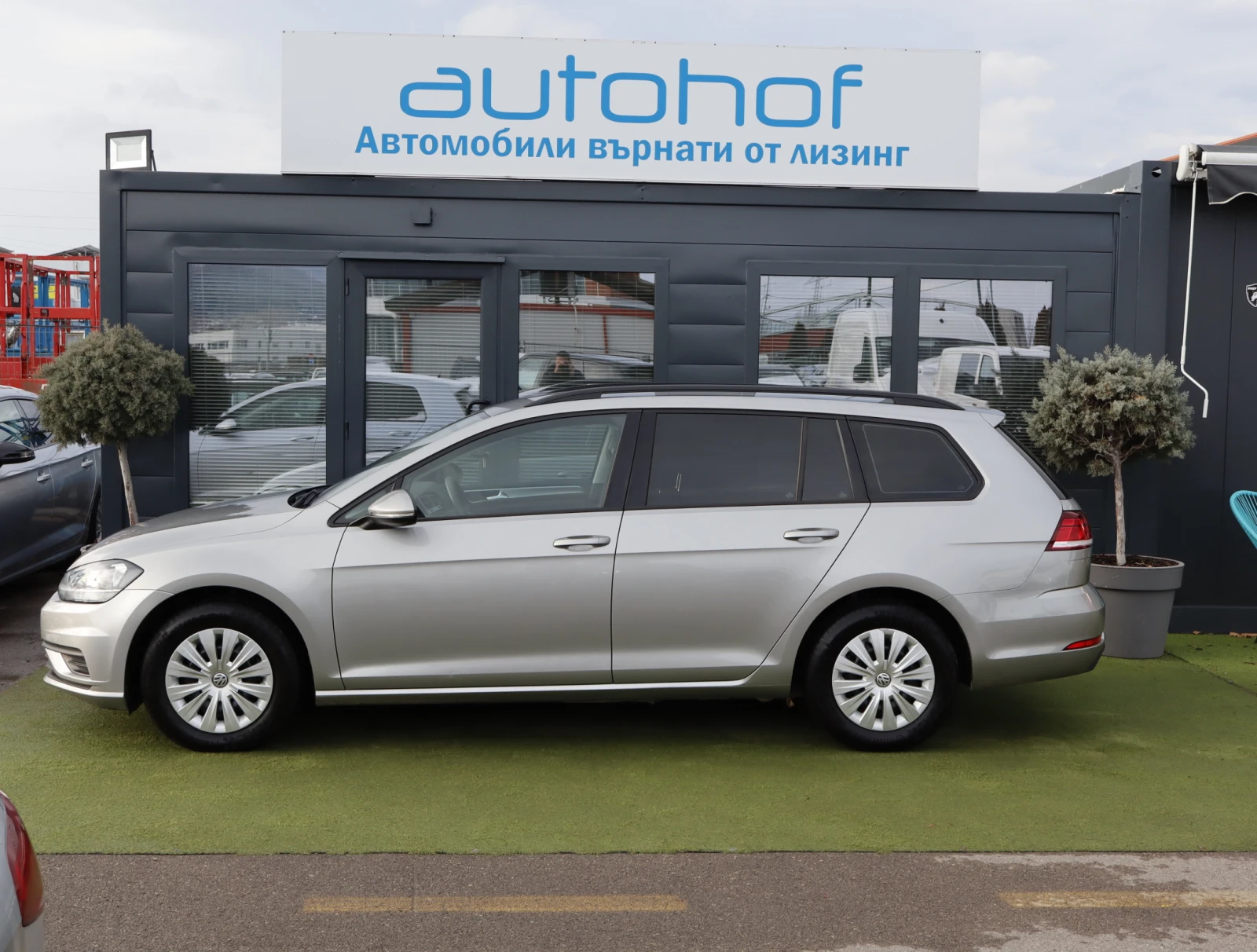 VW Golf Variant/1.6TDI/116к.с./MT/N1 - изображение 2