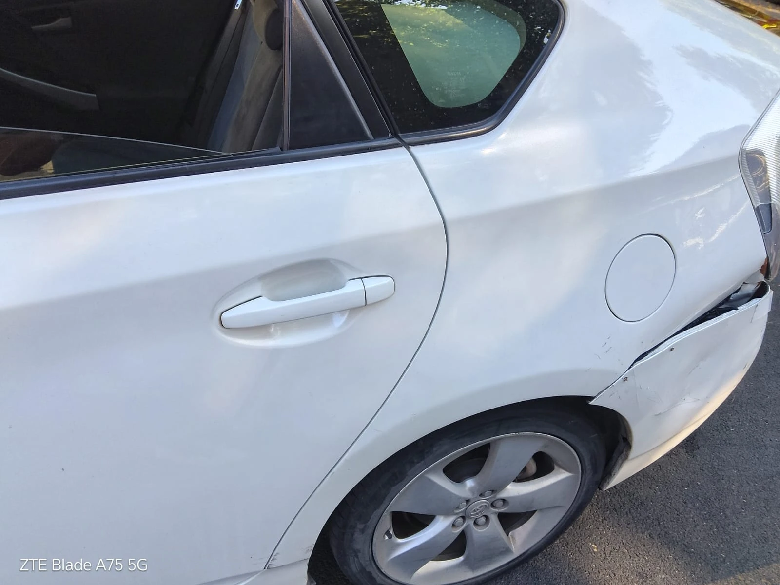 Toyota Prius 1.8HYBRID - изображение 10