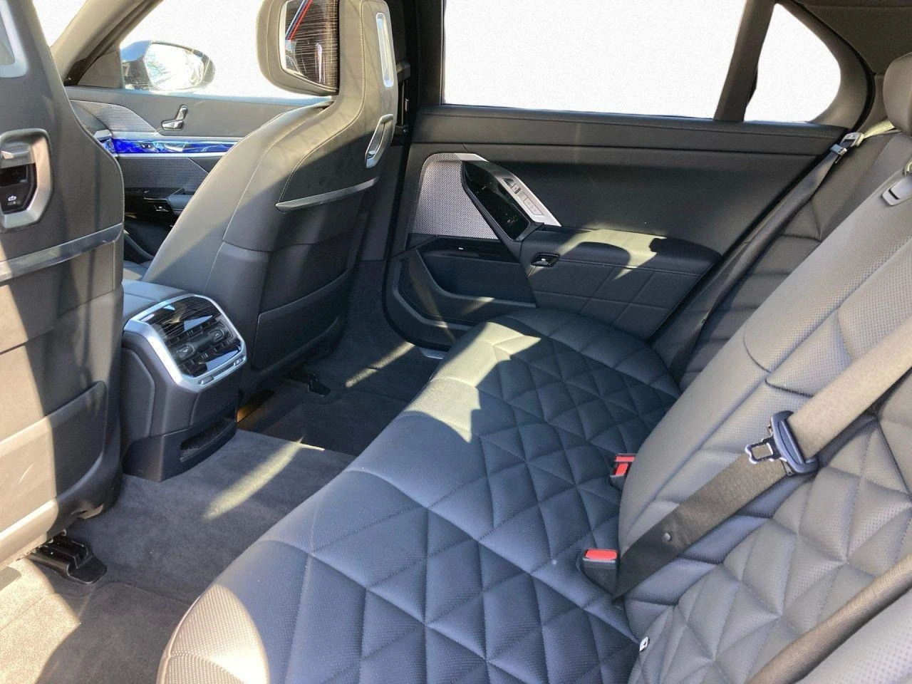 BMW 740 d/ xDrive/ M-SPORT/ B&W/ HEAD UP/ SKY LOUNGE/ LED/ | Mobile.bg   14