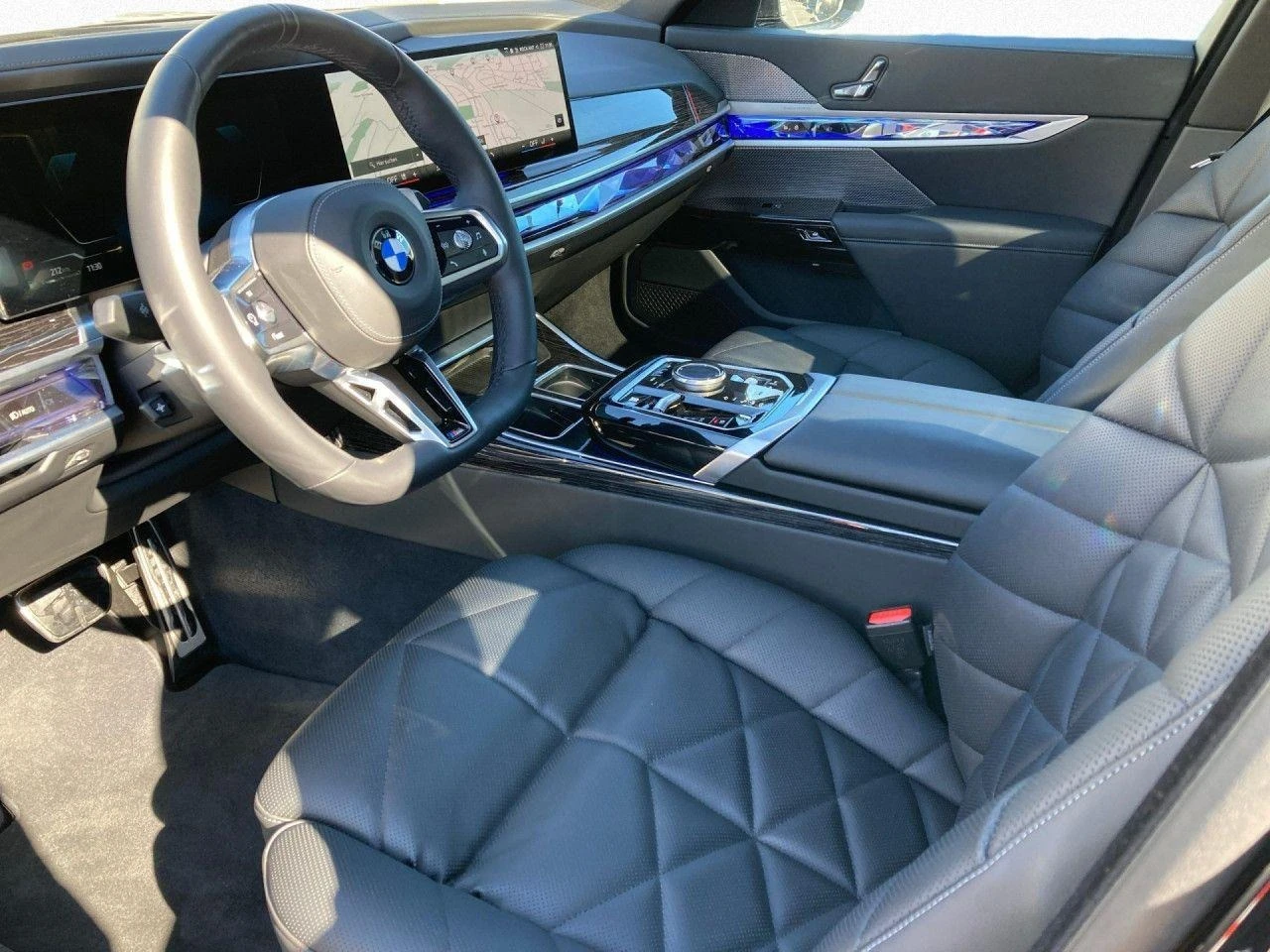 BMW 740 d/ xDrive/ M-SPORT/ B&W/ HEAD UP/ SKY LOUNGE/ LED/ - изображение 10