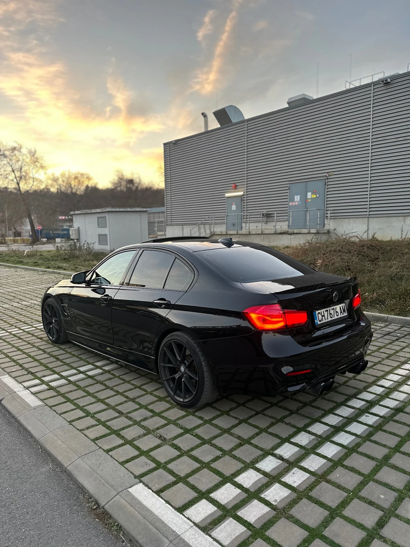 BMW 335 335xi - изображение 7