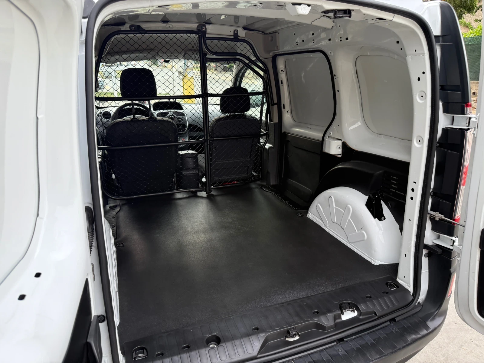 Renault Kangoo 1, 5 dCi климатик - изображение 9