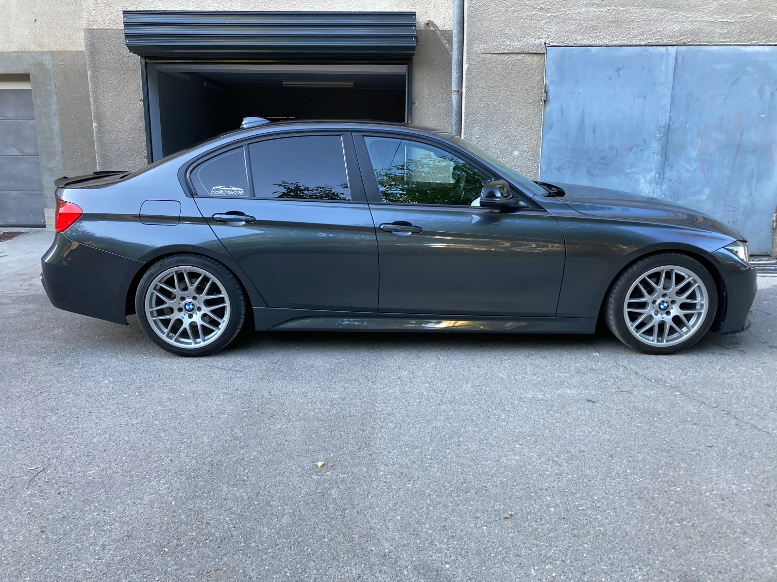 BMW 318 d  - изображение 2