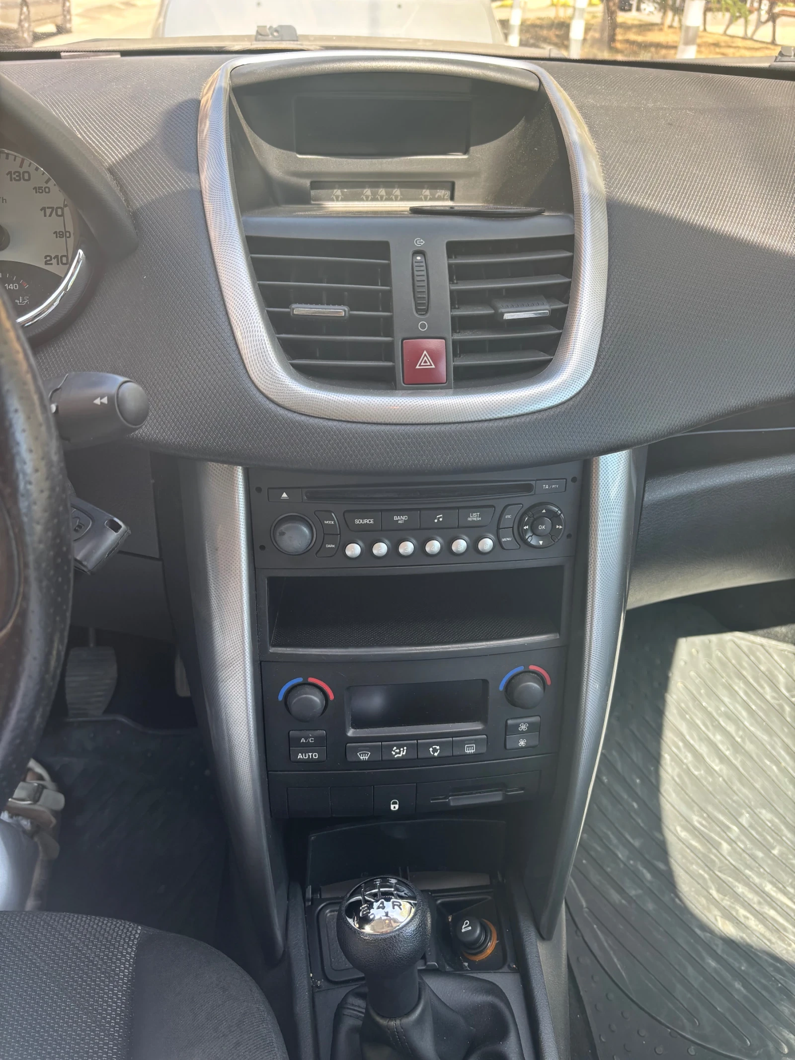 Peugeot 207  - изображение 8
